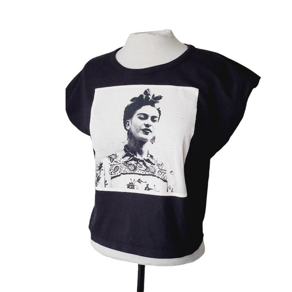 Frida Kahlo Official T-Shirt Portrait Tribute Graphic Boxy Black L - Picture 2 of 11